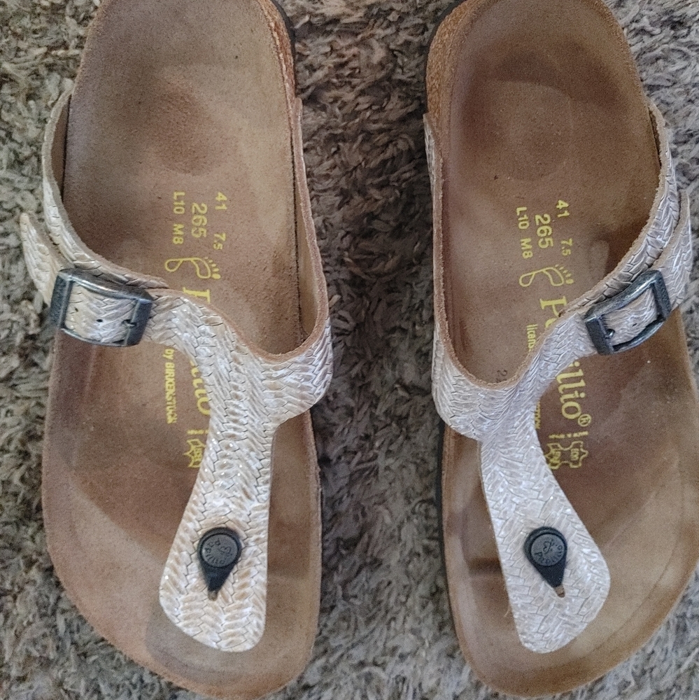 Birkenstocks/Papilios